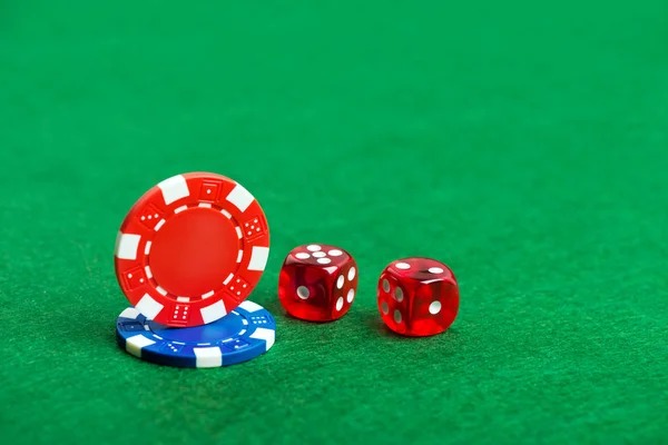 Player chat and table statistics